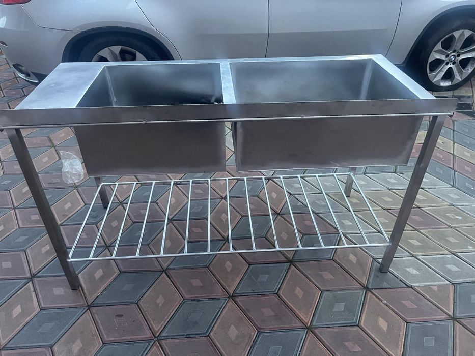 Mese și rafturi inox alimentar