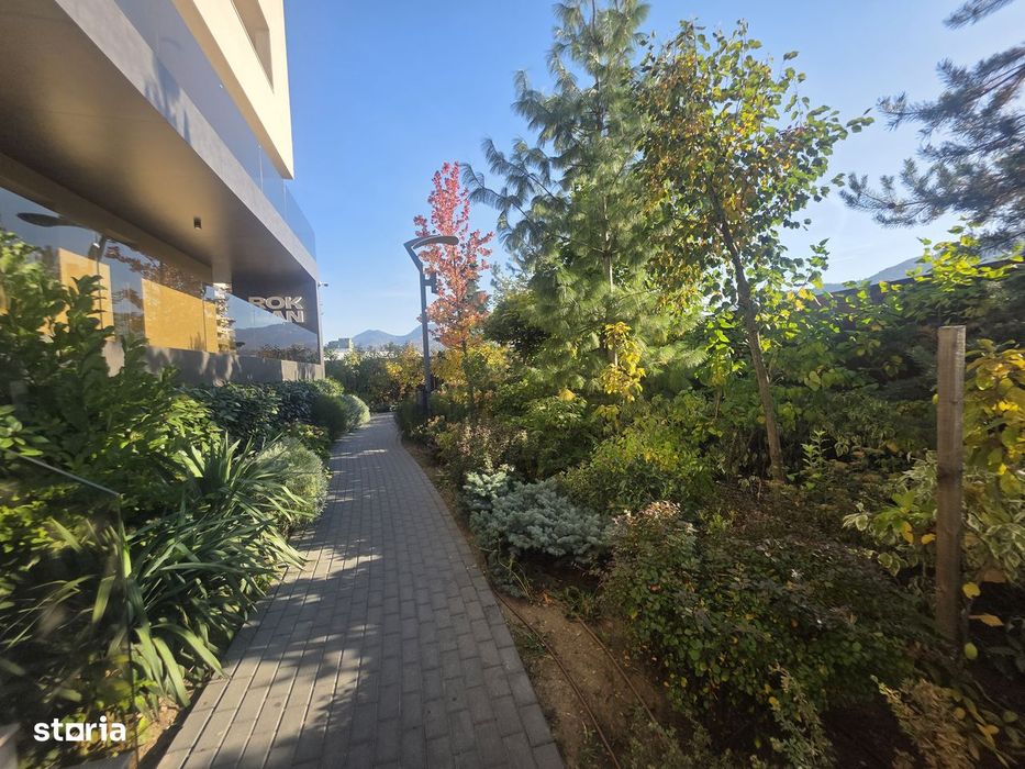 Inchiriez 3 camere cu terasa generoasa Urban Plaza
