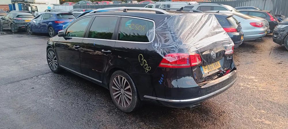 Dezmembrari / Dezmembrez Volkswagen Passat B7 (365) Variant 2.0 TDI CFFB cutie viteze manuala cod culoare LC9X