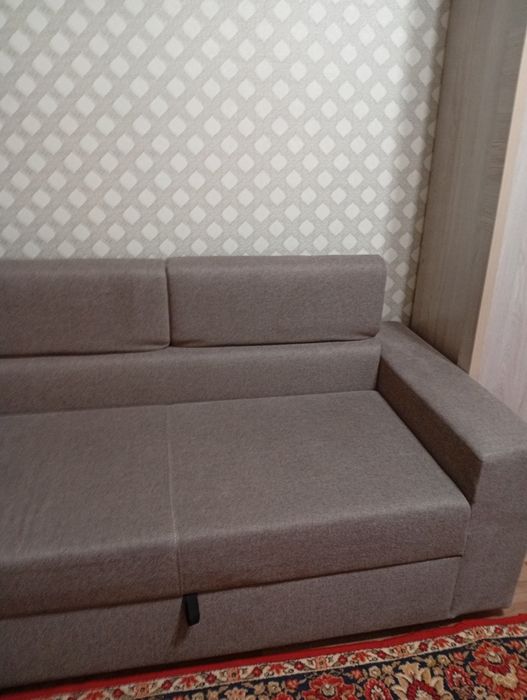 Продам диван угловой
