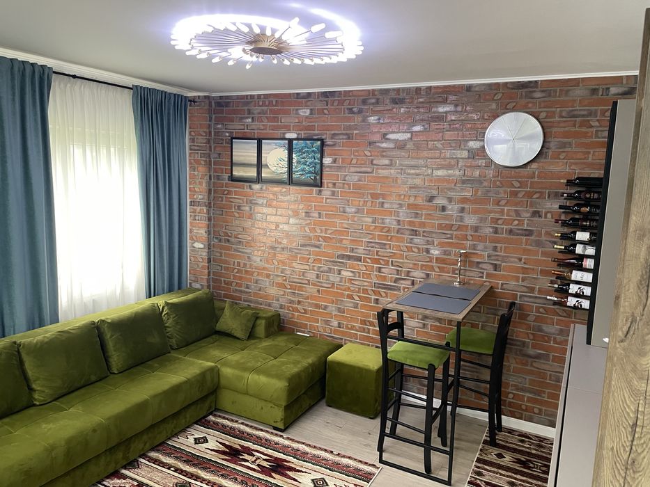 Inchiriez apartament termen lung