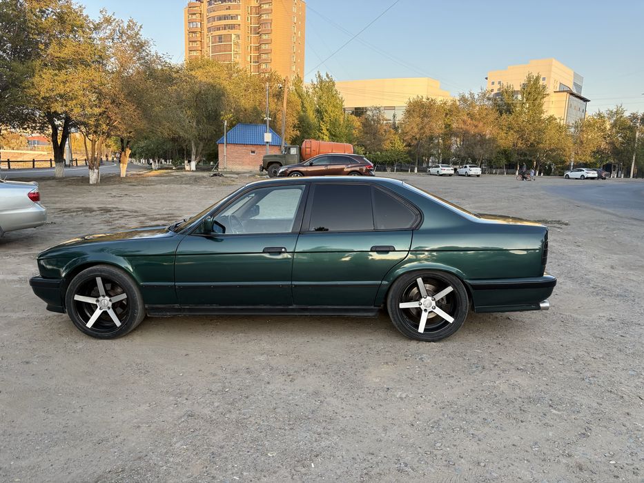 Продается BMW E34 525