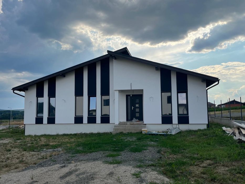 Vanzare casa Criseni