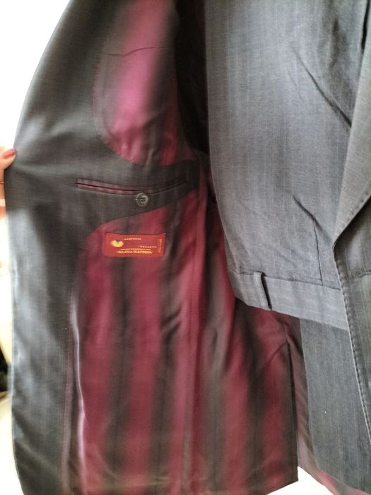 продам Мужские костюмы