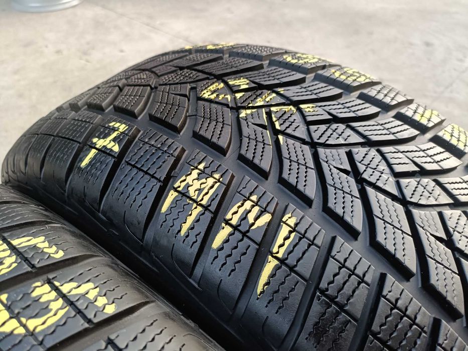 Set 4 anvelope iarna 255 55 19 goodyear ultragrip performance 7 mm