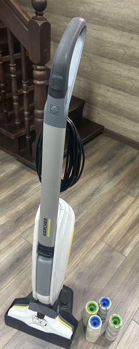 Поломойка Kaercher