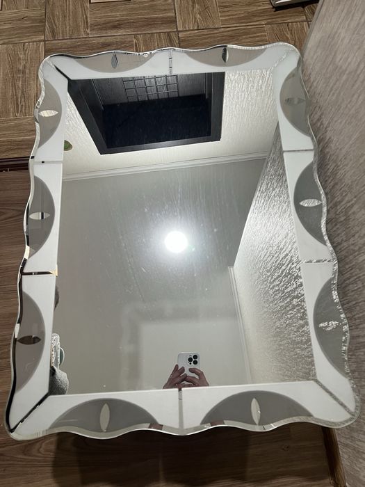 Продам зеркало для ванной