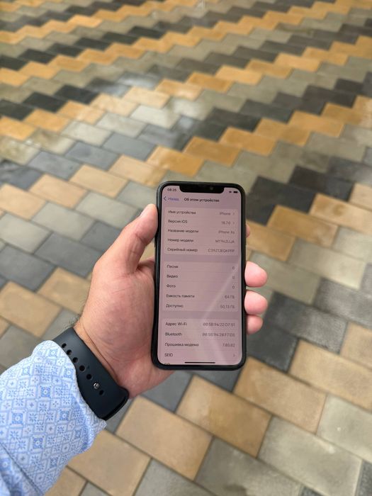 Iphone xs ayfon xs 64gb LL/A qora ideal sotiladi aybi yo face ishlidi