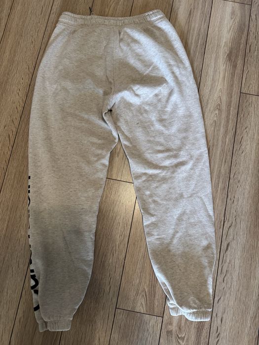 Дамски бежов анцуг Calvin Klein