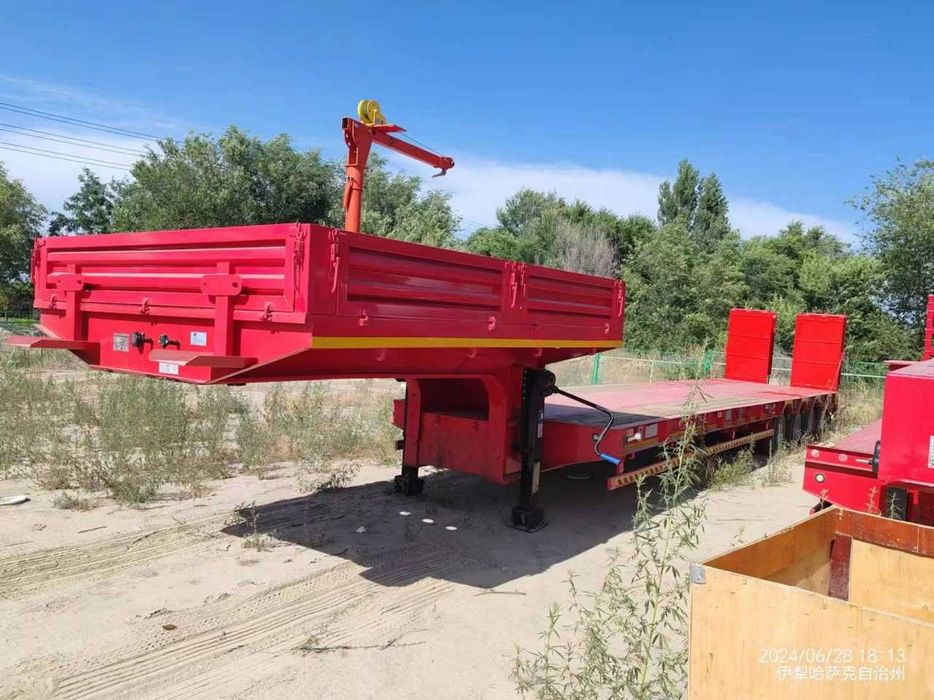 Полуприцеп тяжеловоз низкорамный FELIDA  60 тонн