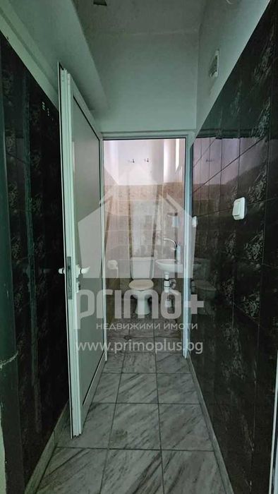 Продава се Магазин в Велико Търново, Колю Фичето - 32 кв.м за 1407 €/кв.м - Снимка #4