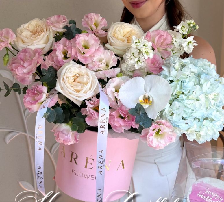 Разные виды букетов,свежие