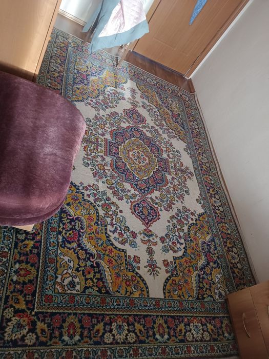 Отдам ковер бесплатно