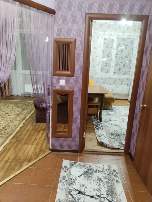 продам 1 комн квартиру в центре