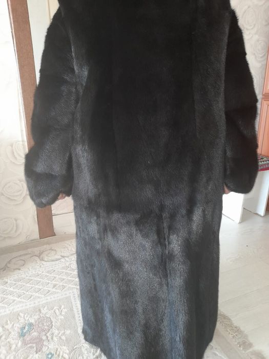 Продам норка шубу