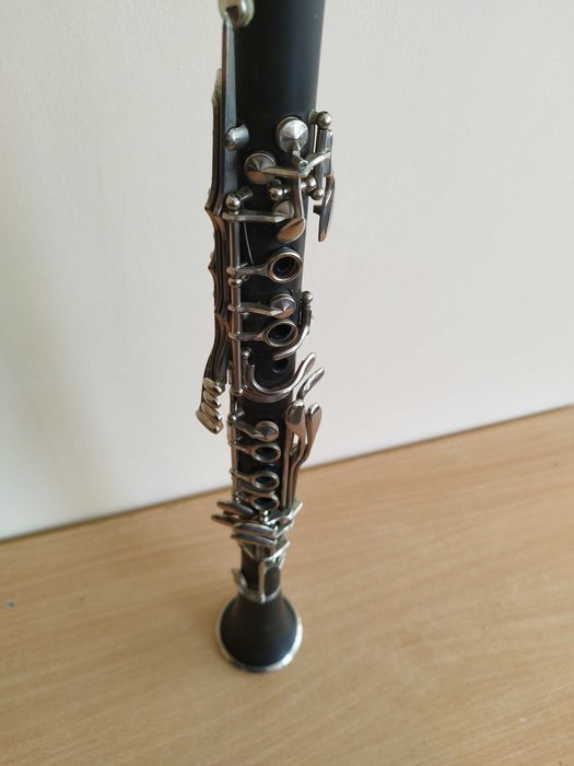 Продавам кларинет.