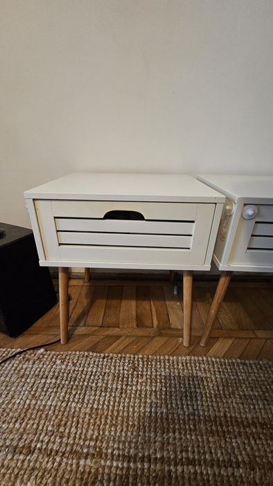 Doua noptiere Jysk Broby