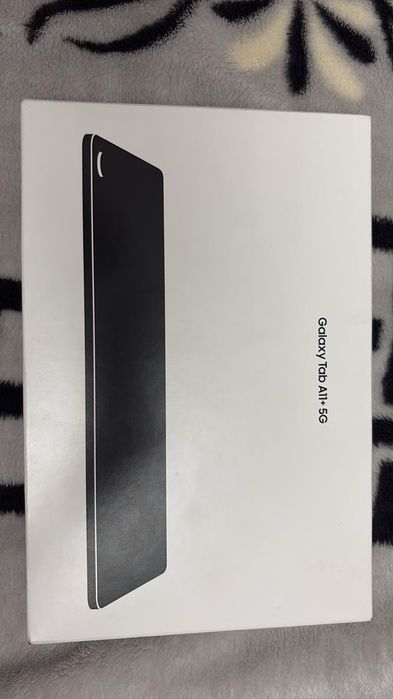 Vând tableta Tab A 11  5 G cu cartela