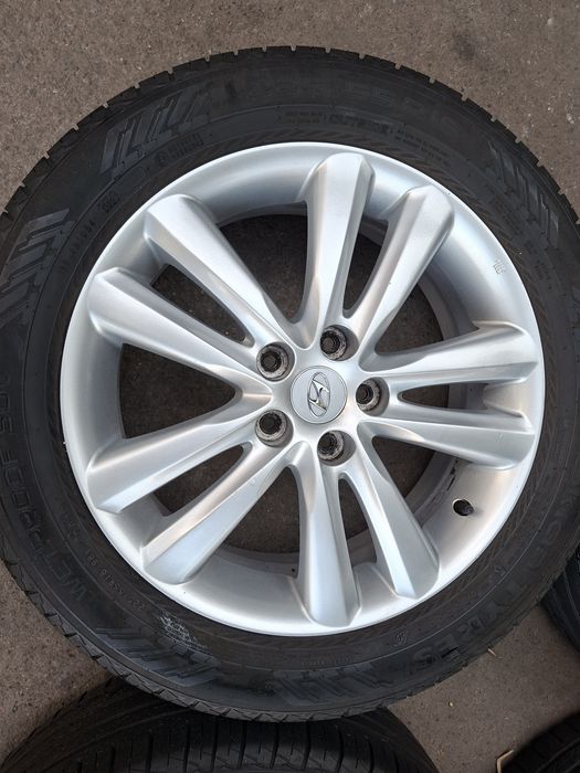 18" 5X114.3mm Hyundai, 5х114.3мм Хюндай Оригина с гуми 225/55/18 Nokian
