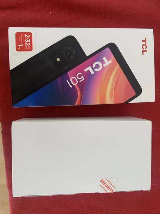 Telefon TCL 501 sigilat
