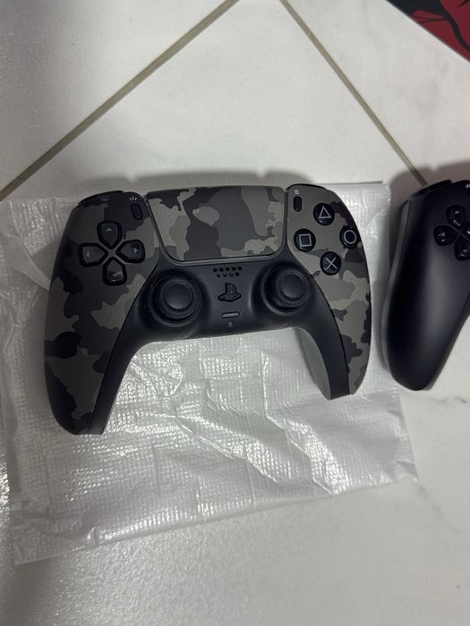 Обмен на Macbook PS5 Limited Edition с дисководом 2 геймпадами