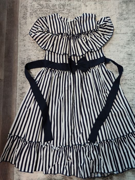 Платье на девочкк