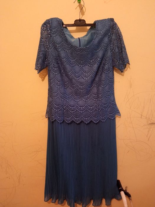 Платье новые и бу