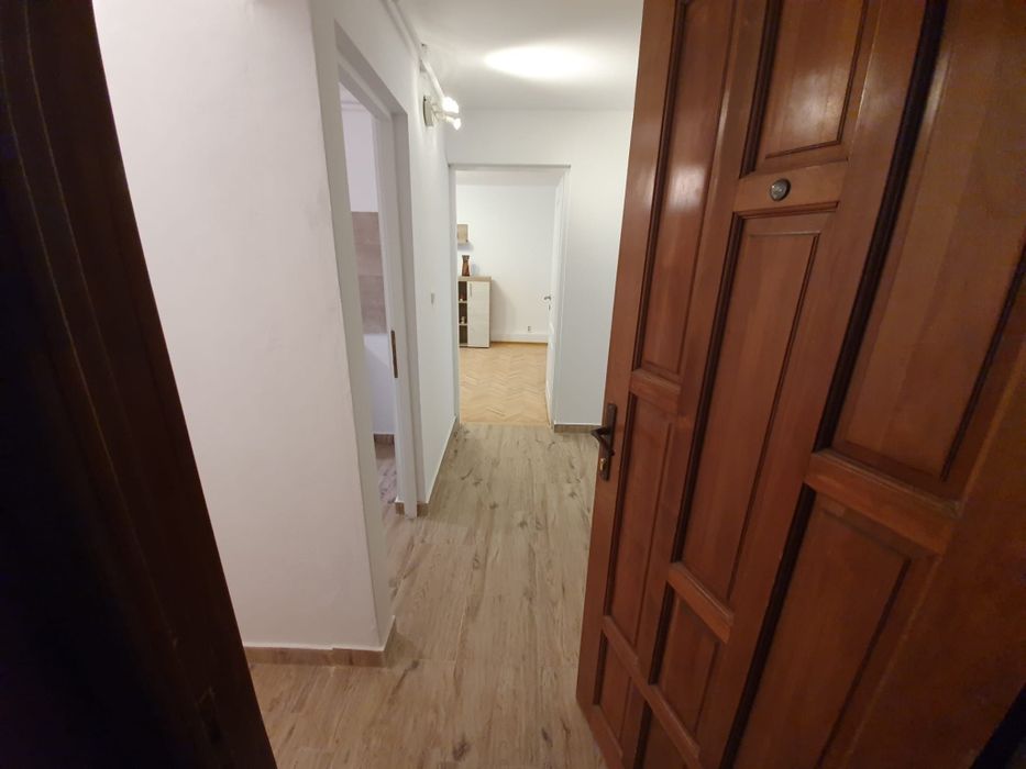 Inchiriere apartament 3 camere decomandat Ion Minulescu/scoala de politie