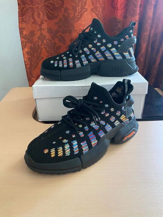 Încălțăminte nouă