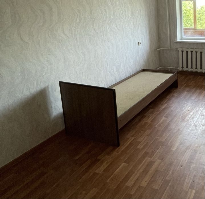 Кровать односпальная
