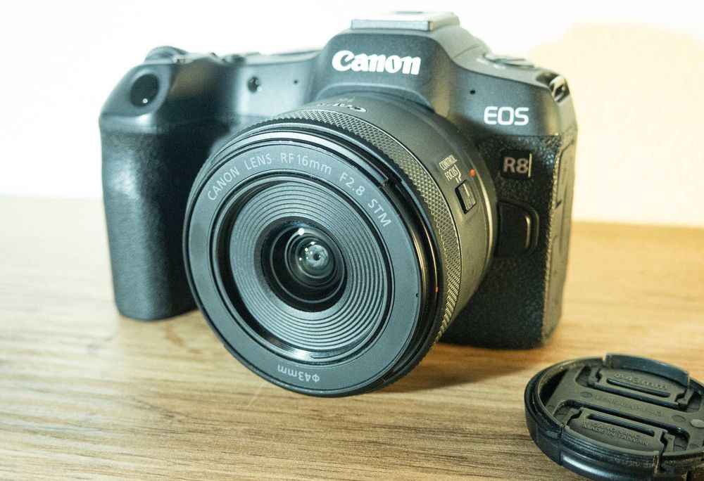 obiectiv Canon RF 16mm f2.8 STM