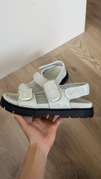 Деним сандили с камъни ZARA