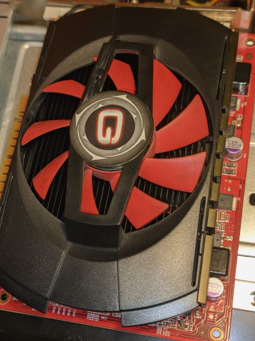 Geforce GT 440 видеокарта