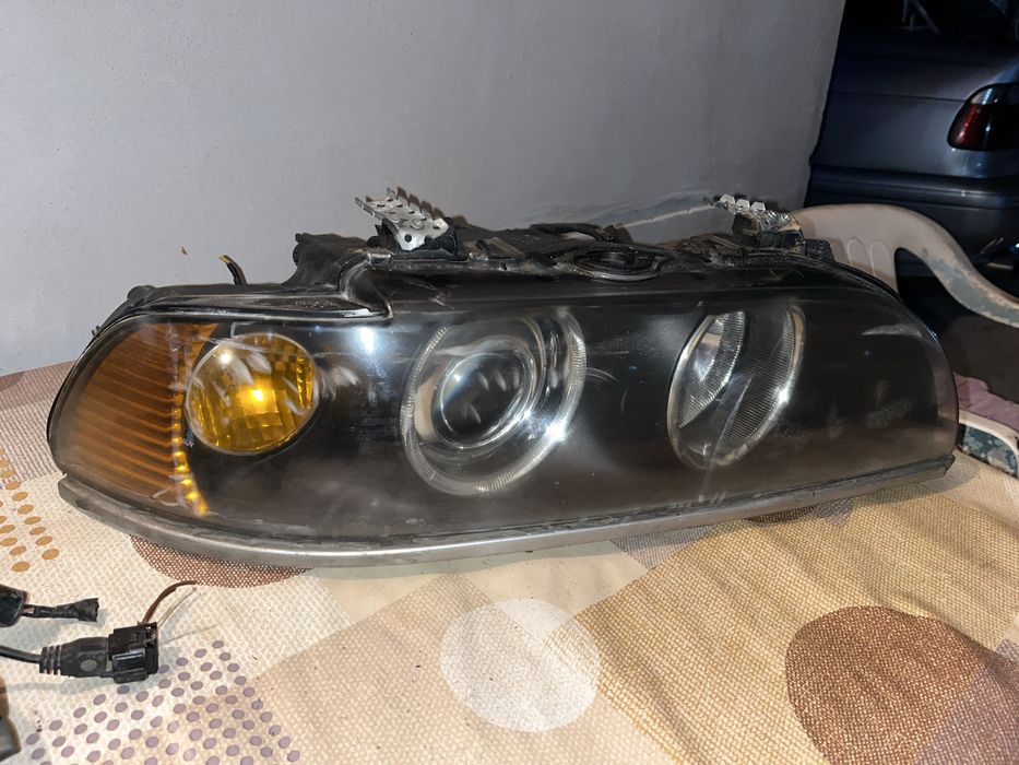 Фейслифт фарове за bmw e39 за части