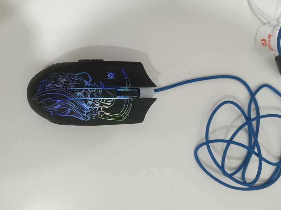 Продам игровую мышку Defender Ghost