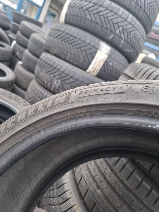 4бр 225 40 18 дот1824 Michelin  като нови цената е за 1бр