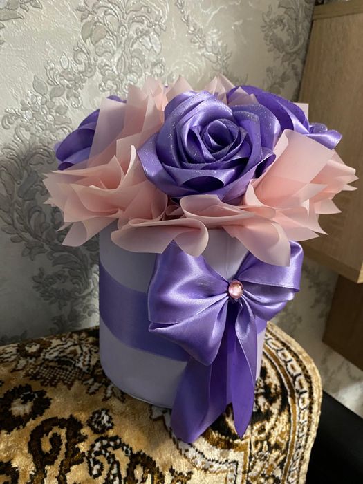 Розы из атласной ленты