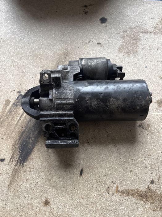 Стартер бмв ф10 520д