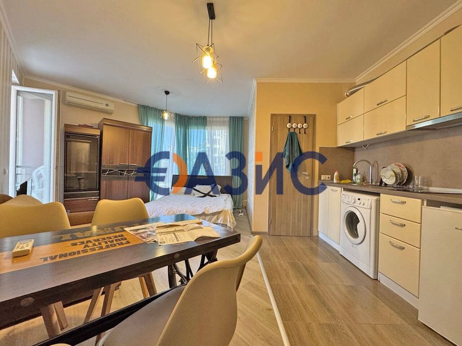 Продава се Едностаен апартамент в к.к. Слънчев бряг - 39 кв.м за 1680 €/кв.м - Снимка #1