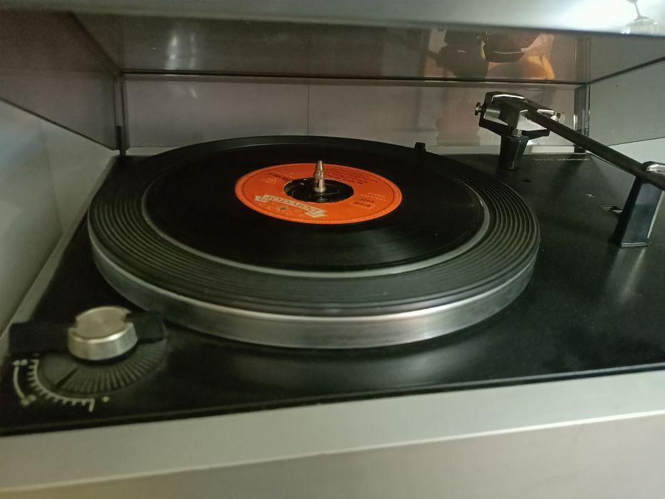 Combină muzicală Telefunken și picup
