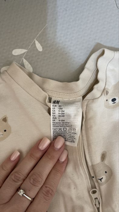 3 salopete /pijama  H&M  si C&A marimea 80 (1 an) cu botosei