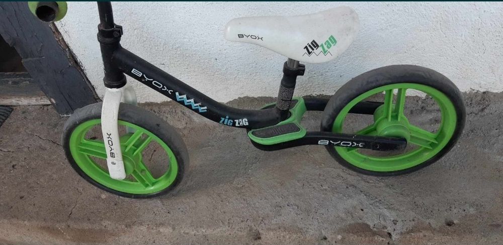 Колело за баланс и тротинетка