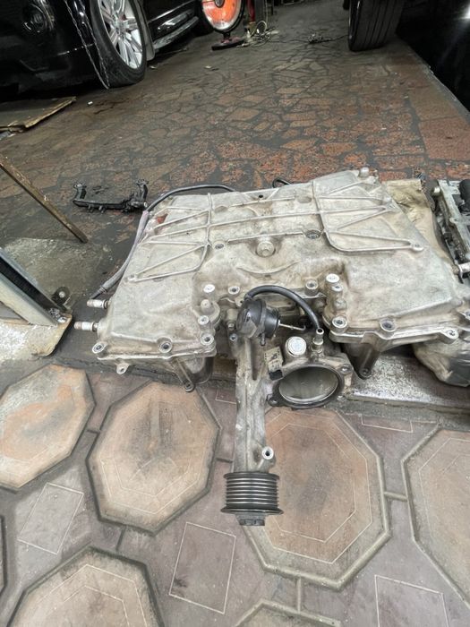 Rench rover sport 5 litir mator zapchaslari sotiladi