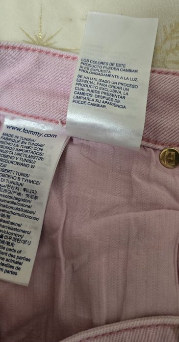 Дамски оригинални дънки.  TOMMY HILFIGER