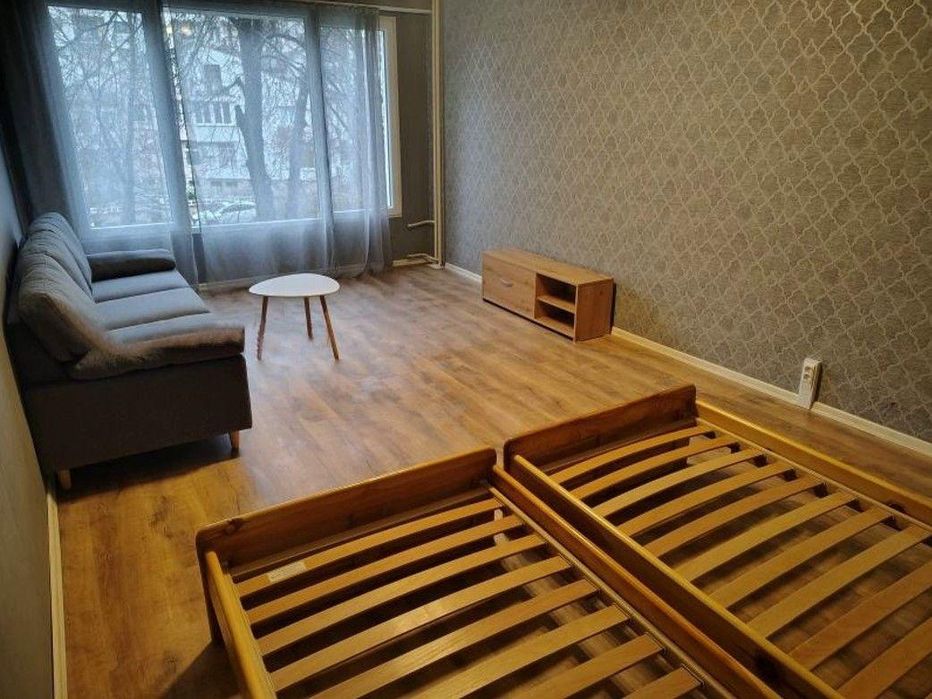 Дава се под наем Едностаен апартамент в София, Люлин 4 - 45 кв.м за 428.91 € - Снимка #2