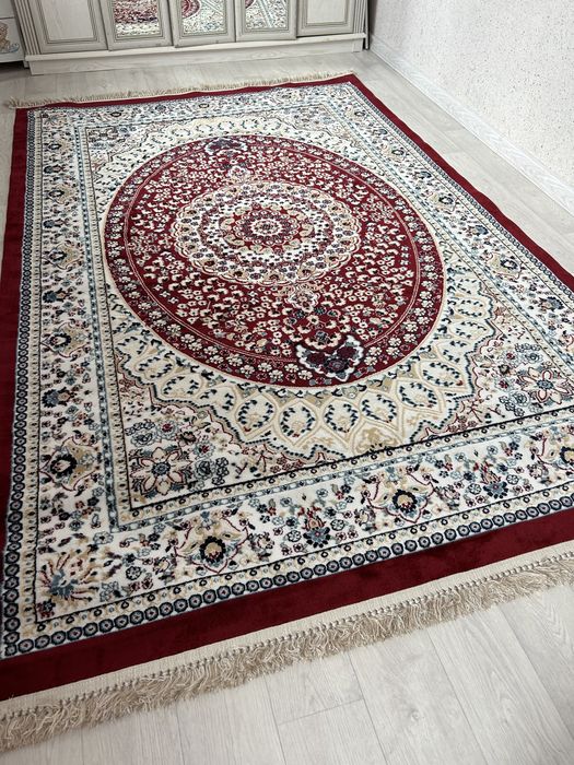 Продается ковер,2х2,8м, новый