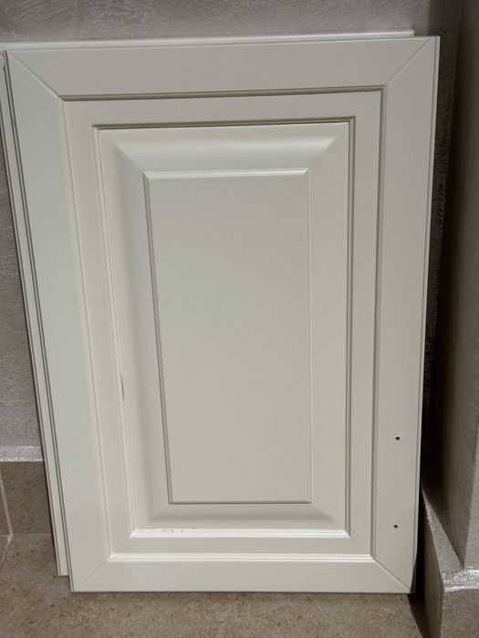 Дървени вратички и профил за чекмедже