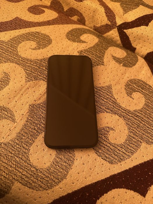 Iphone 16 128 новый почти
