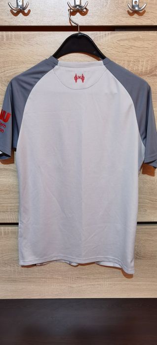 Ливърпул тениска (размер S)
