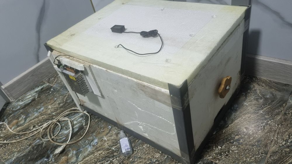 Продам самодельный инкубатор